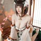 蜜汁猫裘《奶牛》主题写真：50张全套美图