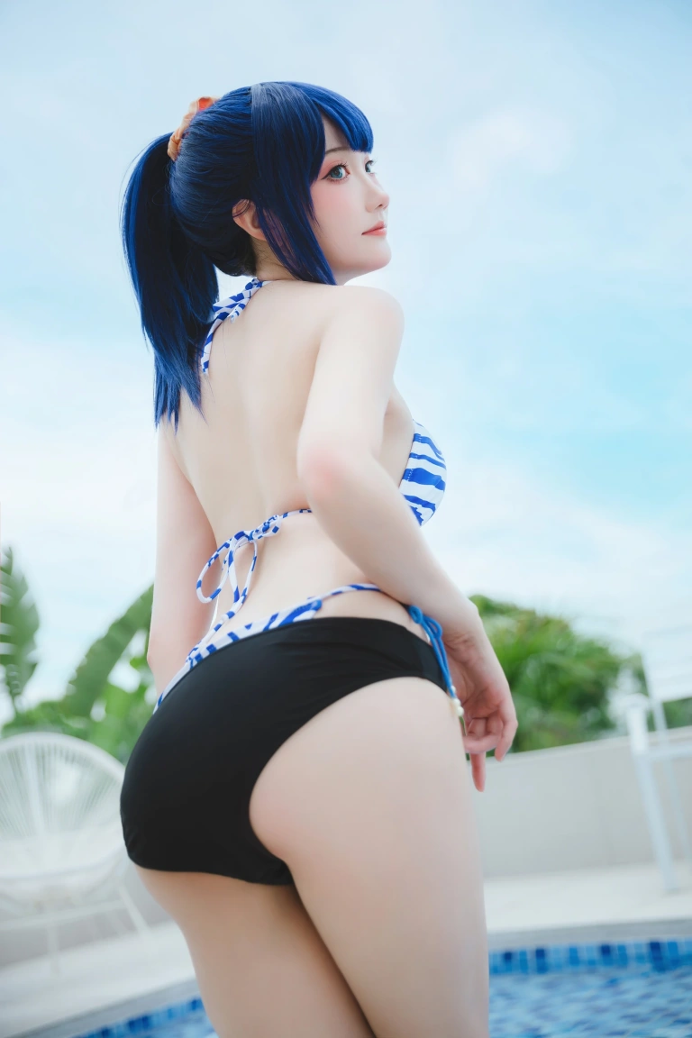 瓜希酱&Momoko葵葵《SSSS.GRIDMAN宝多六花&新条茜 泳装》主题写真：85张全套美图