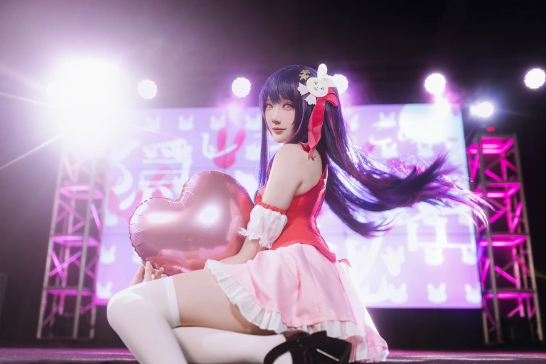瓜希酱《我推的孩子 星野爱》主题写真：18张全套美图
