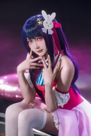 瓜希酱《我推的孩子 星野爱》主题写真：18张全套美图