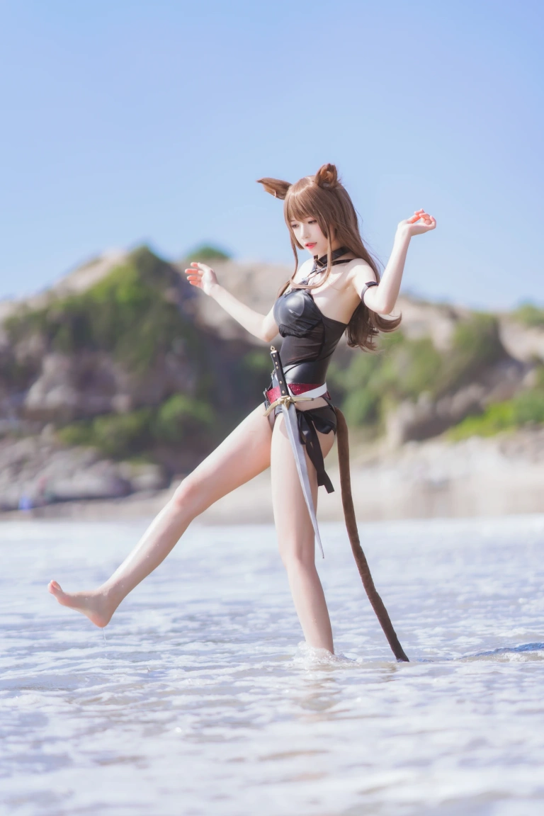 桜桃喵《天火泳装》主题写真：25张全套美图