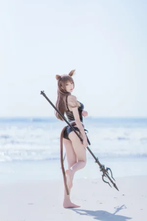 桜桃喵《天火泳装》主题写真：25张全套美图