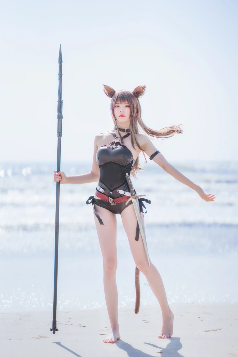 桜桃喵《天火泳装》主题写真：25张全套美图