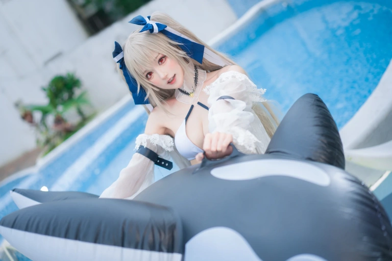 阿包也是兔娘《安克雷奇泳装》主题写真：36张全套美图
