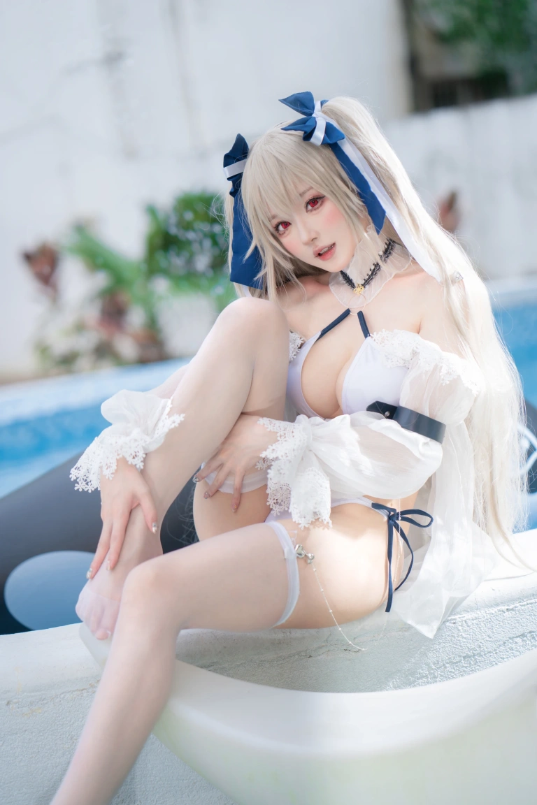阿包也是兔娘《安克雷奇泳装》主题写真：36张全套美图