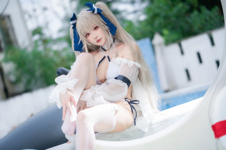 阿包也是兔娘《安克雷奇泳装》主题写真：36张全套美图