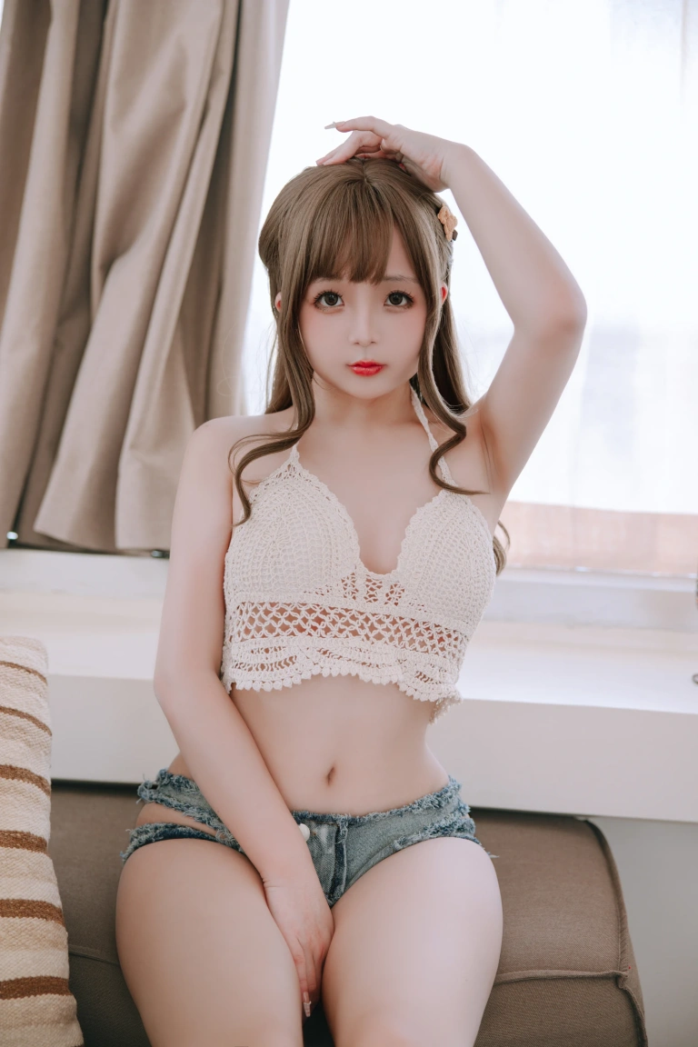 日奈娇(椎名莜)《度假日》主题写真：80张全套美图