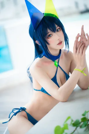 阿包也是兔娘《花园泳装》主题写真：35张全套美图