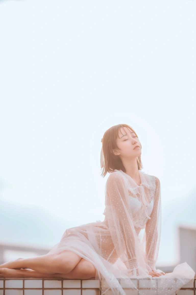 木棉棉《天台》主题写真：38张全套美图