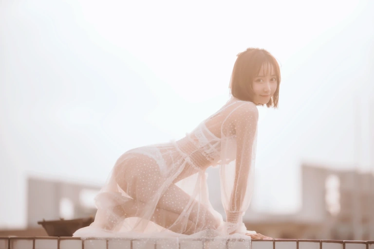 木棉棉《天台》主题写真：38张全套美图