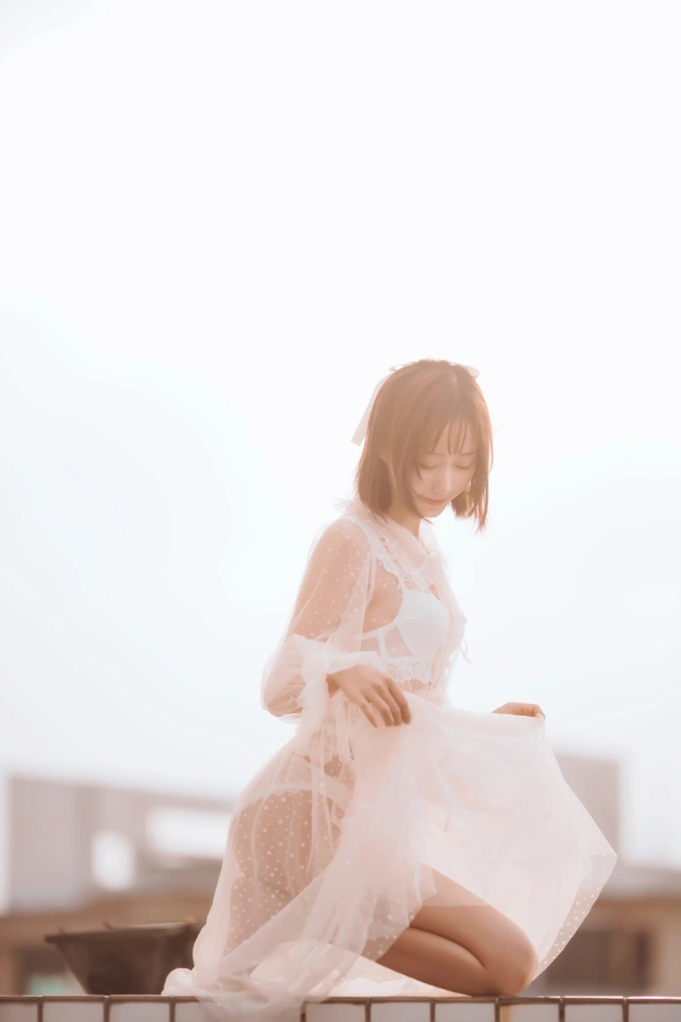 木棉棉《天台》主题写真：38张全套美图