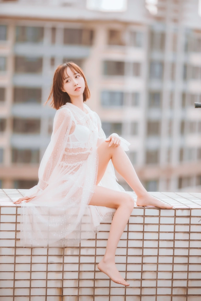 木棉棉《天台》主题写真：38张全套美图