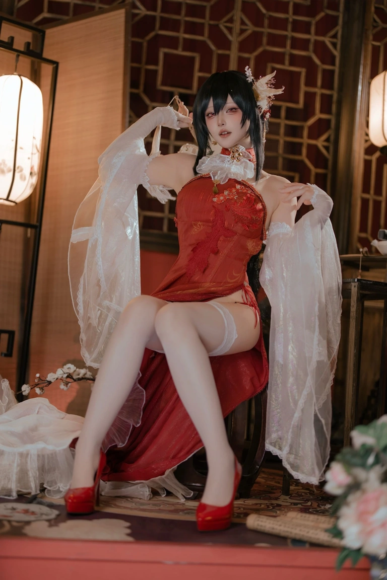 屿鱼《碧蓝航线 镇海 锦帐良宵》主题写真：65张全套美图