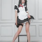面饼仙儿《左轮女仆》主题写真：15张全套美图