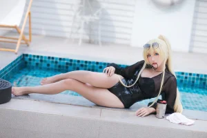 瓜希酱《俾斯麦 泳装》主题写真：20张全套美图