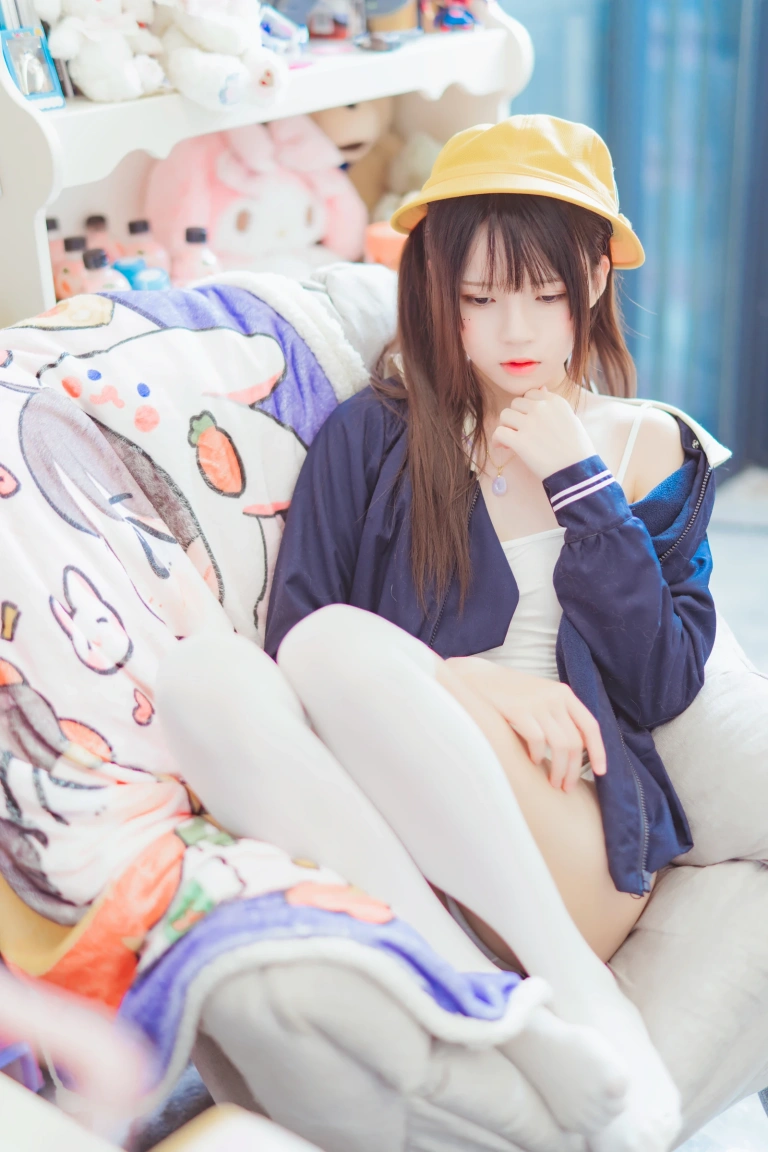 桜桃喵《桜桃未熟3 奶桃桃》主题写真：102张全套美图