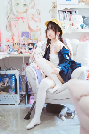 桜桃喵《桜桃未熟3 奶桃桃》主题写真：102张全套美图