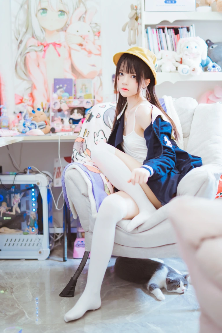 桜桃喵《桜桃未熟3 奶桃桃》主题写真：102张全套美图