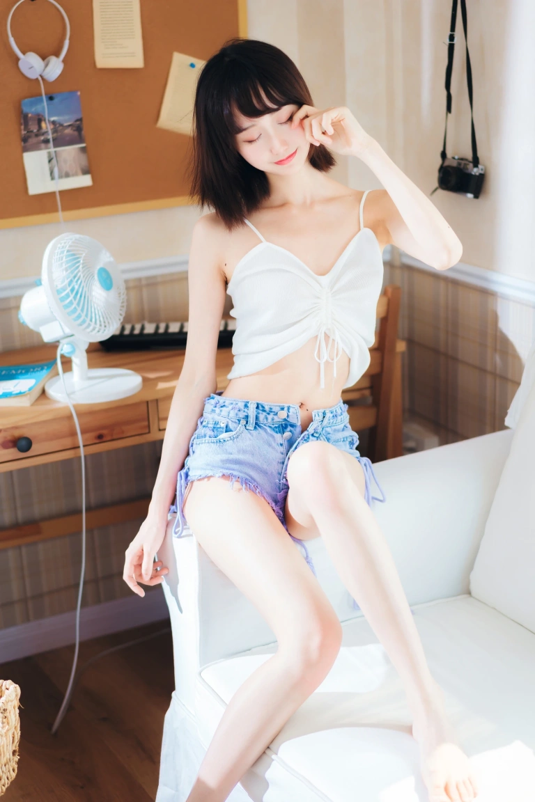 木棉棉《心动模式》主题写真：43张全套美图