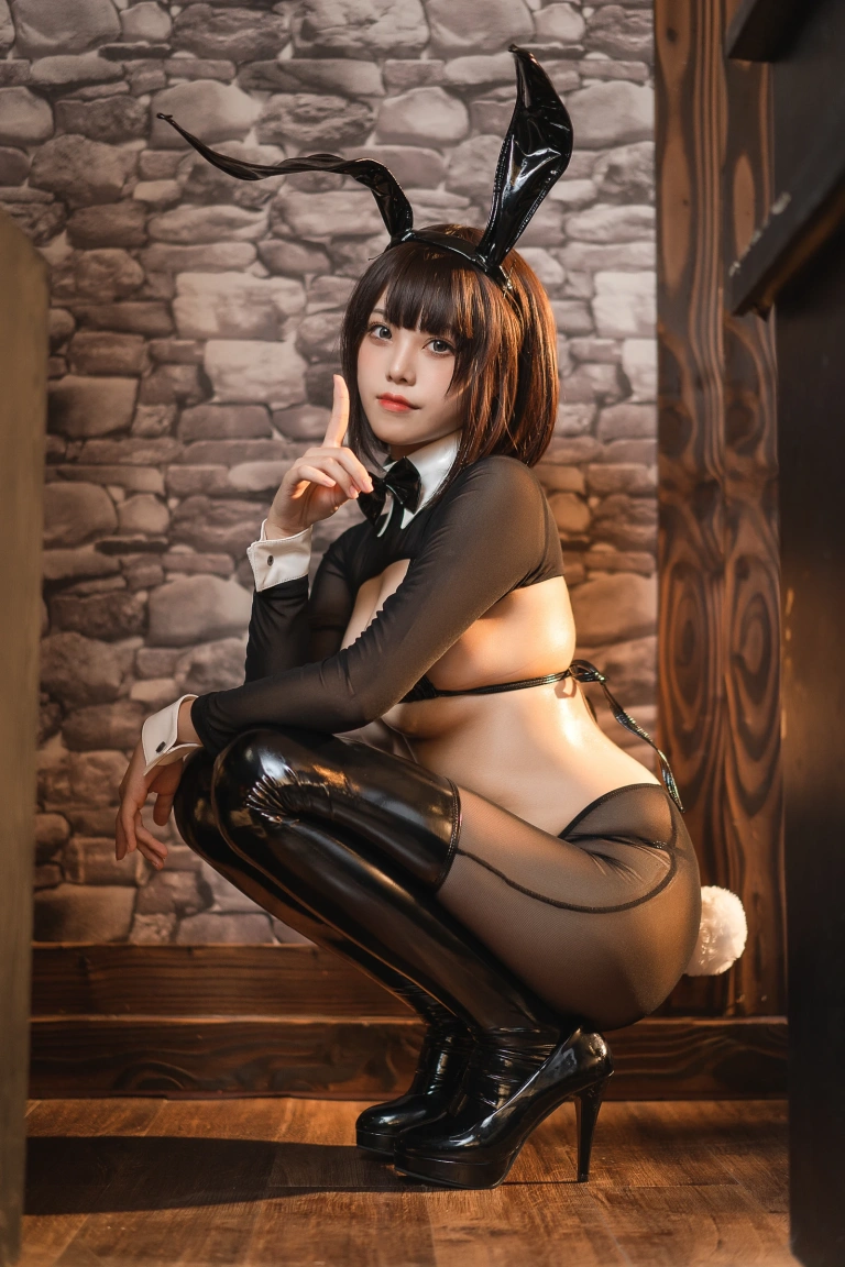 蜜汁猫裘《逆兔》主题写真：50张全套美图