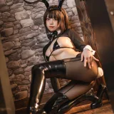蜜汁猫裘《逆兔》主题写真：50张全套美图