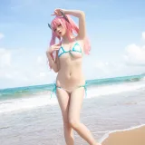 星之迟迟《《鸣夏》 布莱默顿》主题写真：15张全套美图
