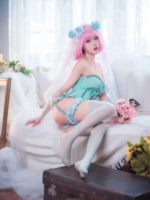 阿包也是兔娘《梦梦 婚纱内衣》主题写真：33张全套美图