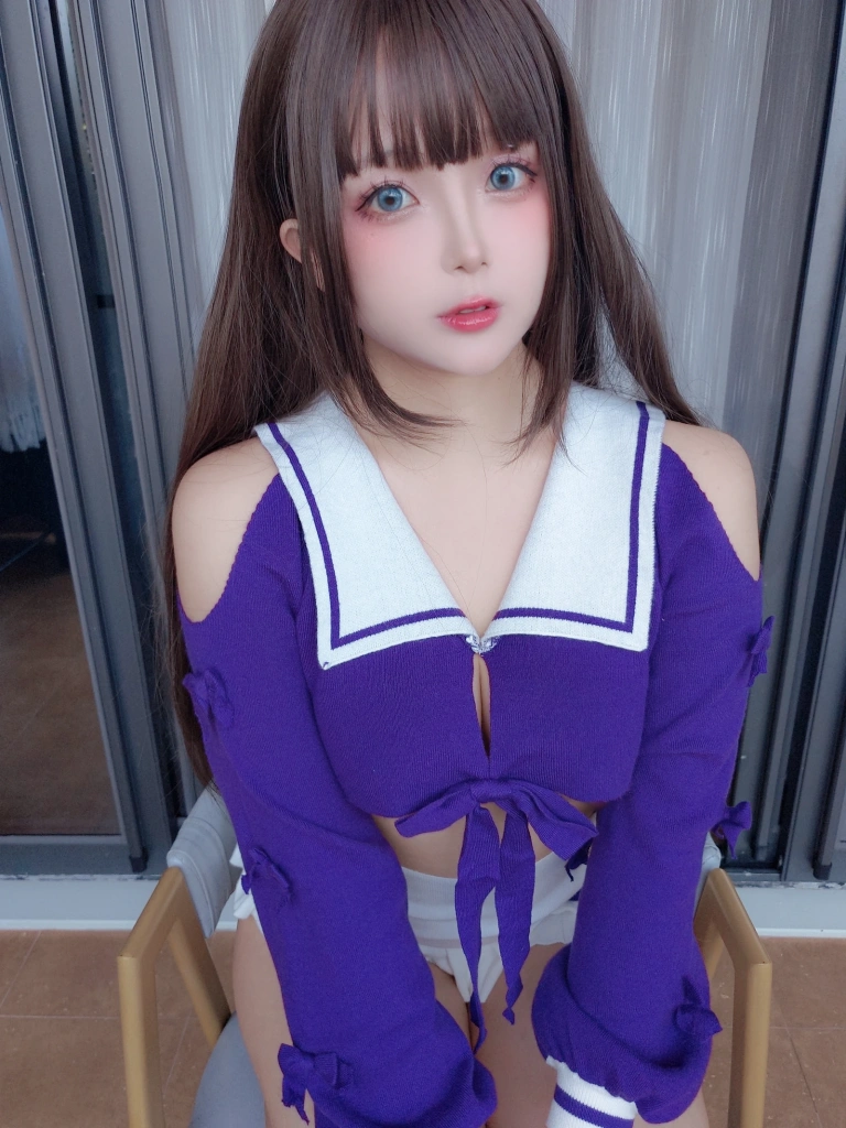 日奈娇(椎名莜)《学生妹自拍》主题写真：49张全套美图，含11个视频