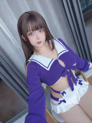 日奈娇(椎名莜)《学生妹自拍》主题写真：49张全套美图，含11个视频
