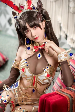 木棉棉《伊什塔尔》主题写真：35张全套美图