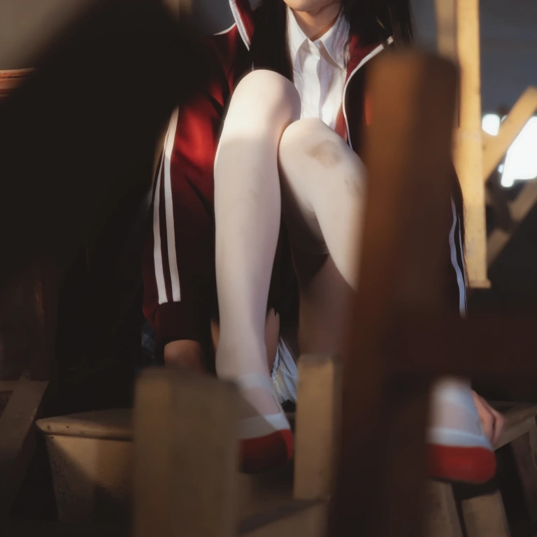 桜桃喵《桜桃未熟3 废弃教室》主题写真：38张全套美图