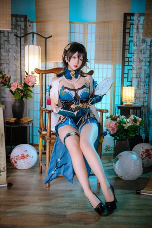 日奈娇(椎名莜)《阮梅》主题写真：30张全套美图