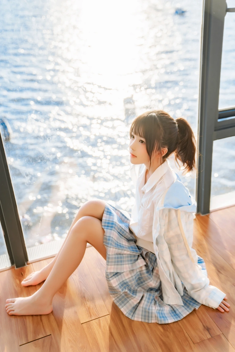 桜桃喵《桜桃未熟3 感光》主题写真：30张全套美图