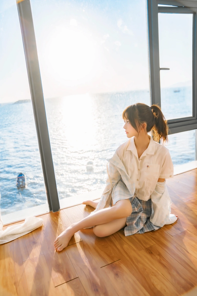 桜桃喵《桜桃未熟3 感光》主题写真：30张全套美图