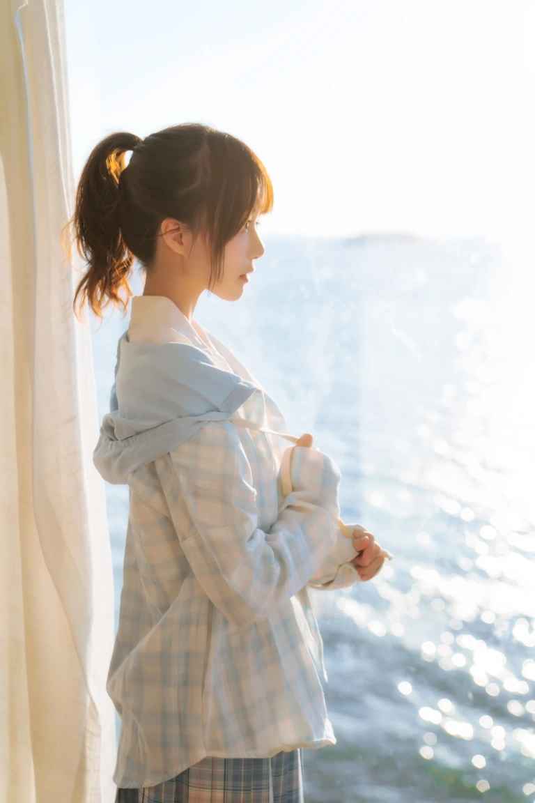 桜桃喵《桜桃未熟3 感光》主题写真：30张全套美图