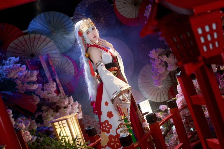 阿包也是兔娘《樱境物语 巫女浴池》主题写真：58张全套美图，含1个视频