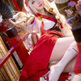 阿包也是兔娘《樱境物语 巫女浴池》主题写真：58张全套美图，含1个视频