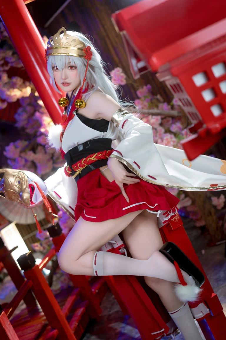 阿包也是兔娘《樱境物语 巫女浴池》主题写真：58张全套美图，含1个视频