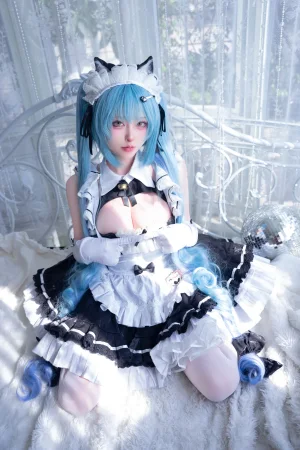清水由乃《Nikke胜利女神 普利瓦蒂》主题写真：85张全套美图，含1个视频