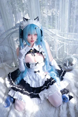 清水由乃《Nikke胜利女神 普利瓦蒂》主题写真：85张全套美图，含1个视频