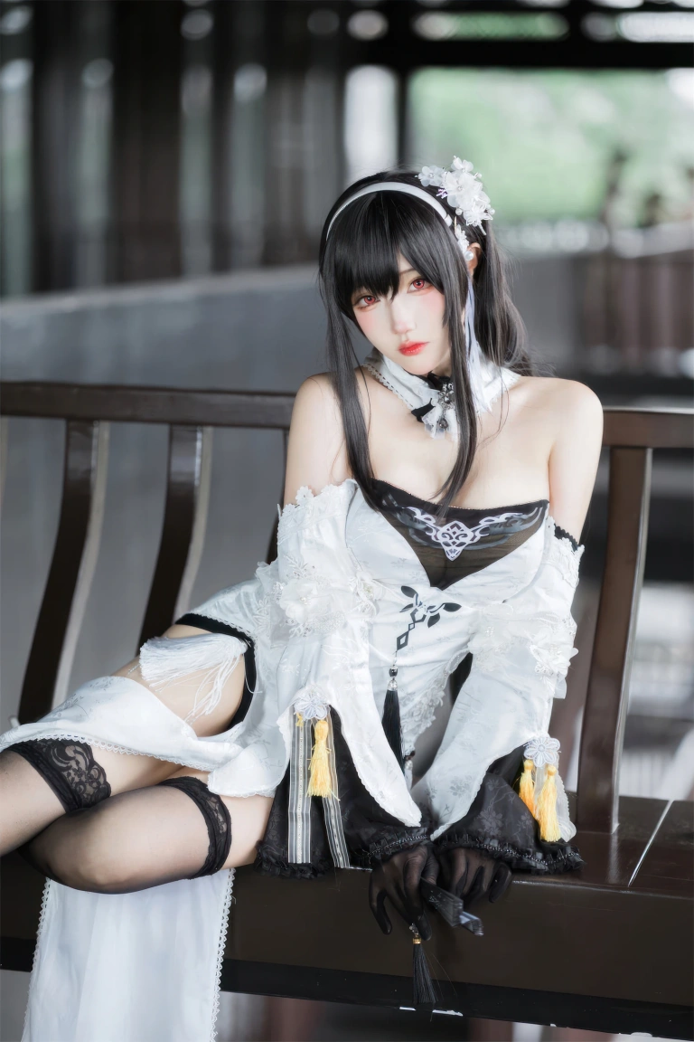 瓜希酱《碧蓝航线 镇海旗袍》主题写真：15张全套美图