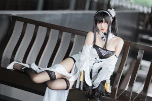 瓜希酱《碧蓝航线 镇海旗袍》主题写真：15张全套美图