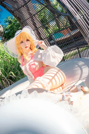 星之迟迟《《鸣夏》 黎塞留》主题写真：30张全套美图