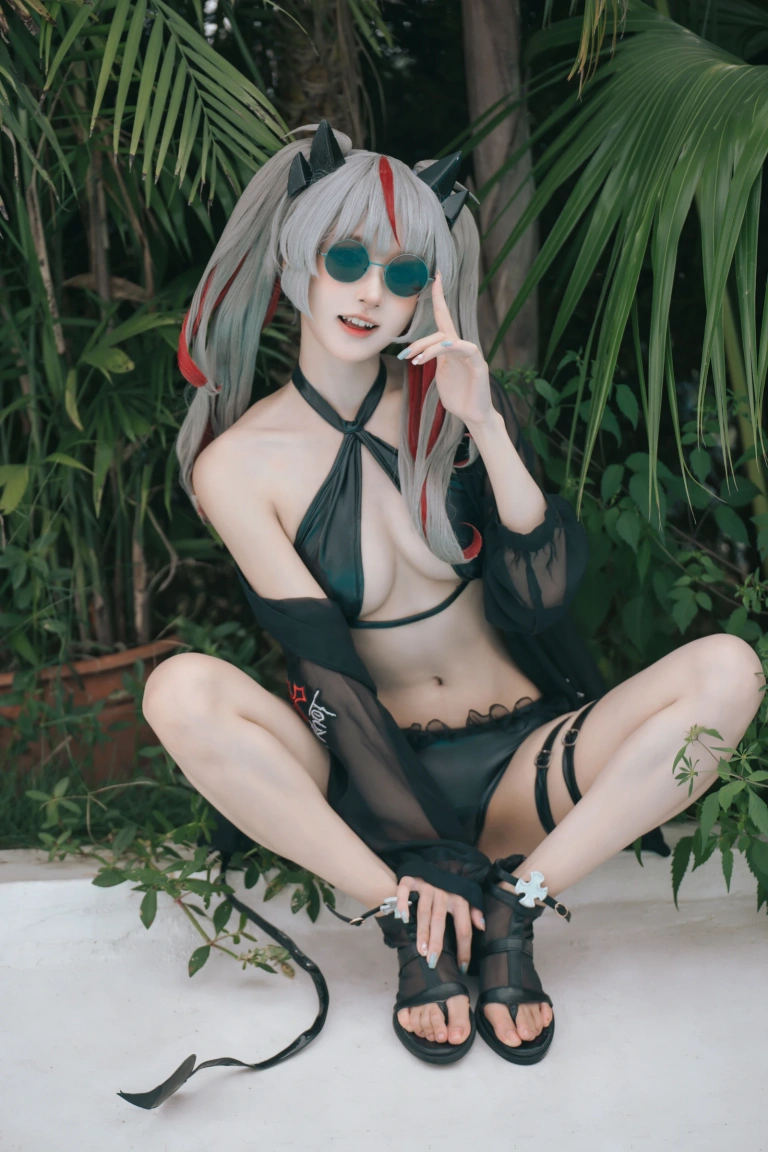 阿包也是兔娘《碧蓝航线 阿诺德》主题写真：38张全套美图