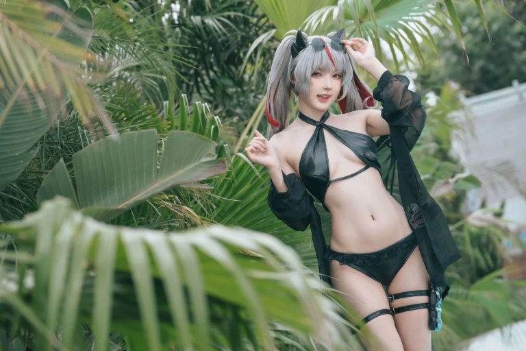 阿包也是兔娘《碧蓝航线 阿诺德》主题写真：38张全套美图