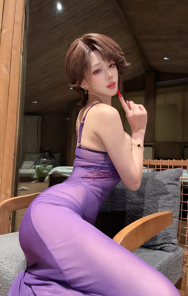 九言《Tipsy 微醺》主题写真：77张全套美图，含6个视频