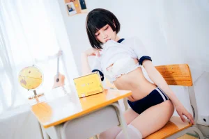 果咩酱《体操服》主题写真：19张全套美图