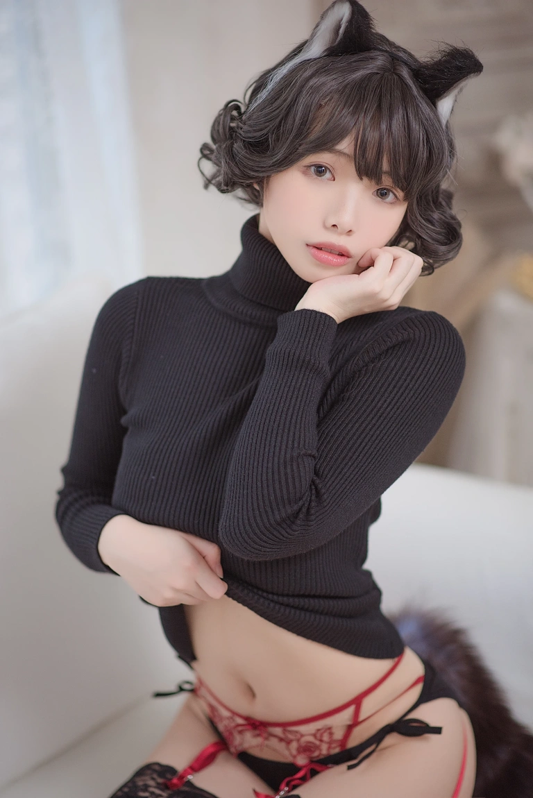 雯仔不讲道理《黑猫内衣》主题写真：31张全套美图
