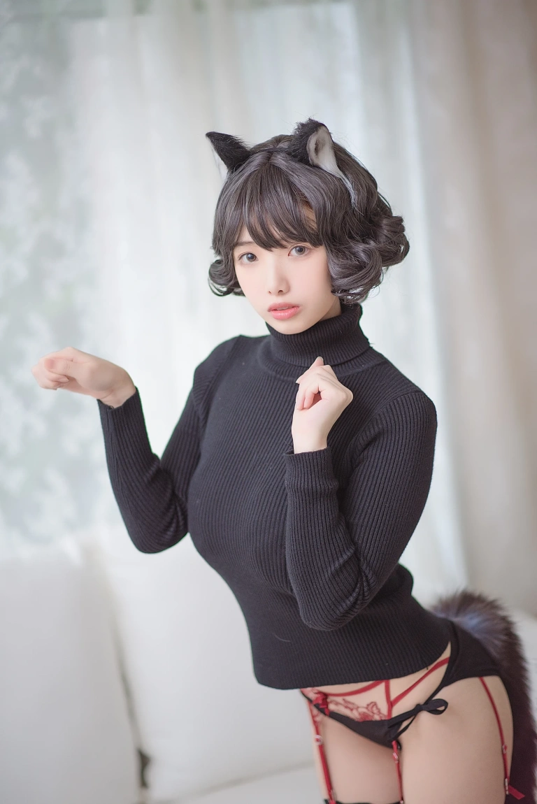 雯仔不讲道理《黑猫内衣》主题写真：31张全套美图