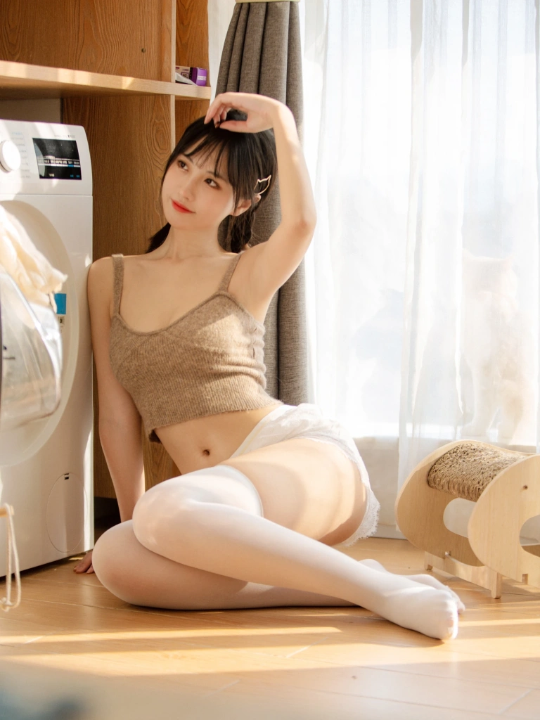 念雪《蜜桃拿铁》主题写真：36张全套美图